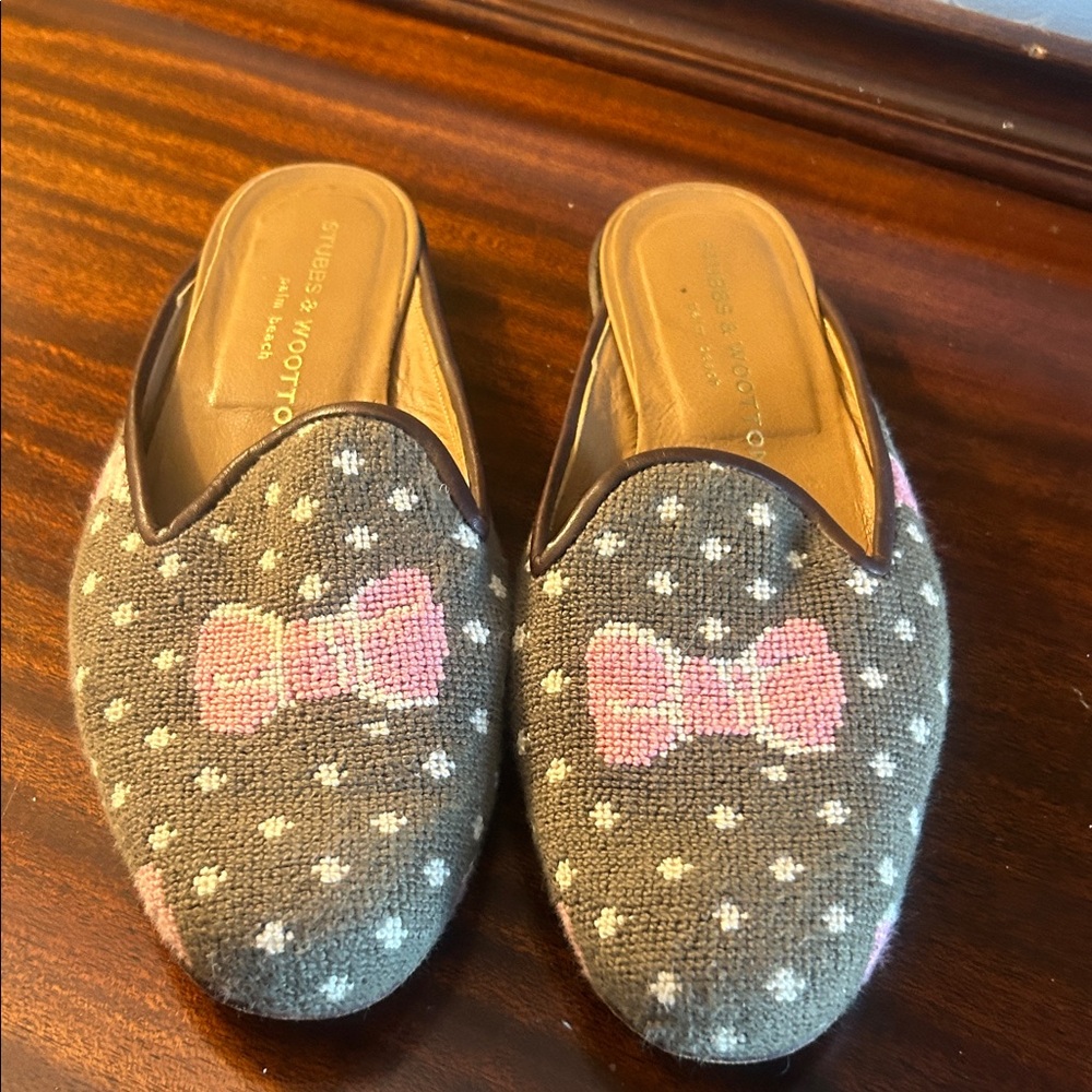 Stubbs & Wootton Gray Needlepoint Mules with Pink Bows